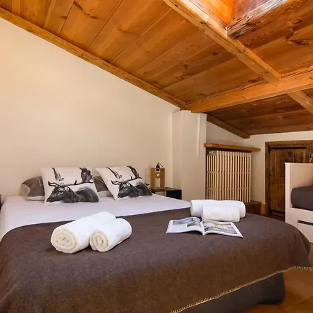 Le Beaulieu Penthouse Loft | Fireplace & Views - Happy Appartamento *